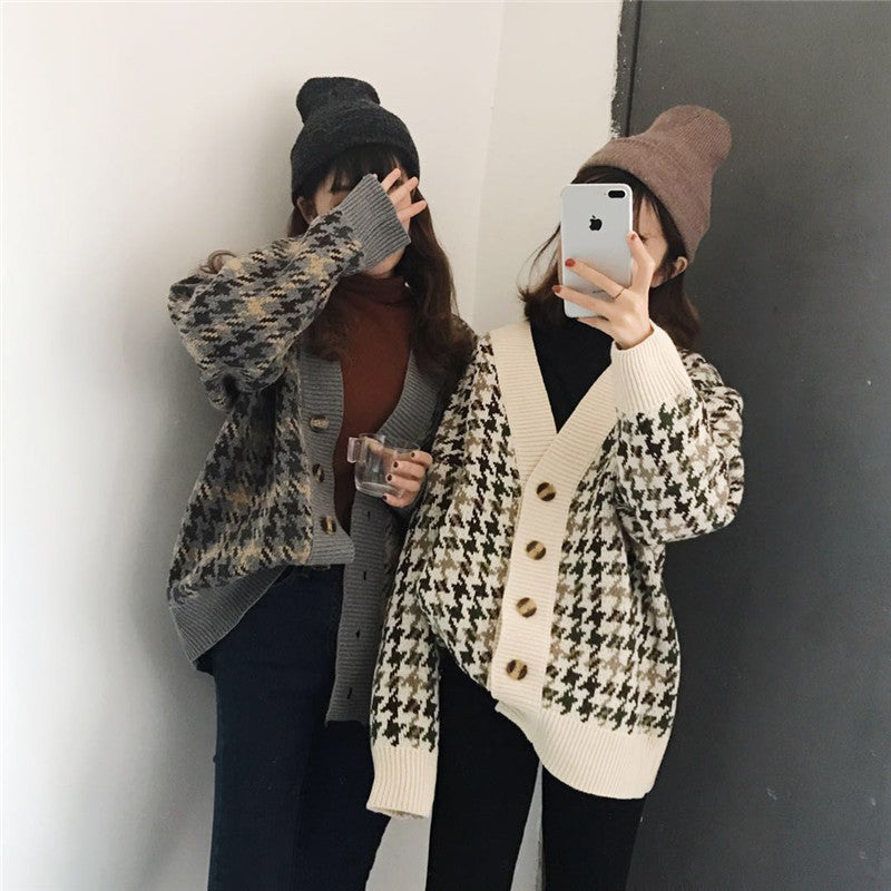 Gracefully Designed Cardigan