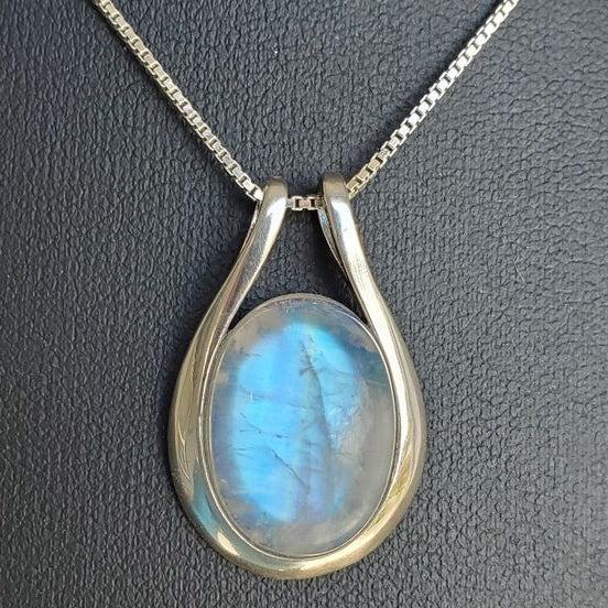 1+1 Offer: White Opal Necklace + Blue Crystal Dangling Earrings