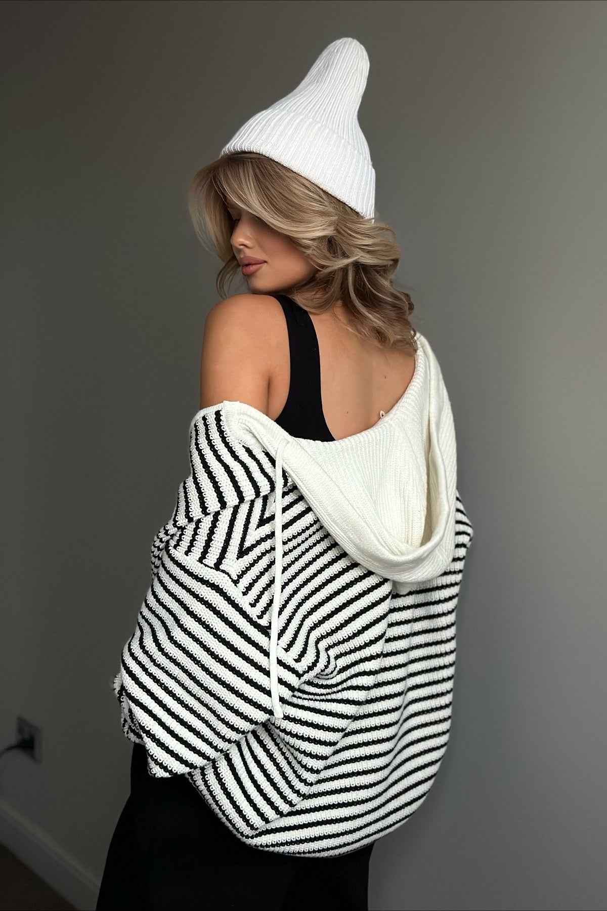 Elegantly Designed Cardigan