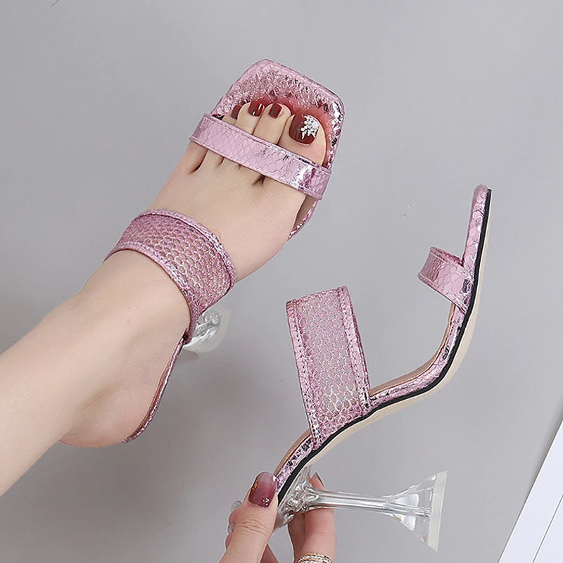 Classic Vintage Heels with a Flattering Fit
