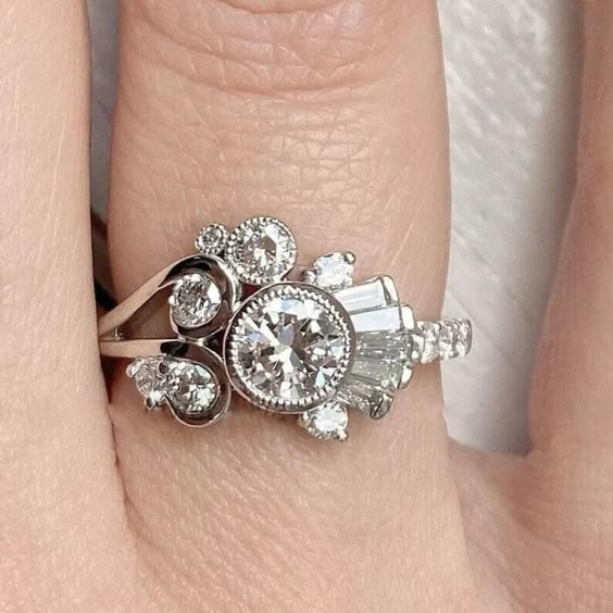 Crystalline Silver Wavy Ring