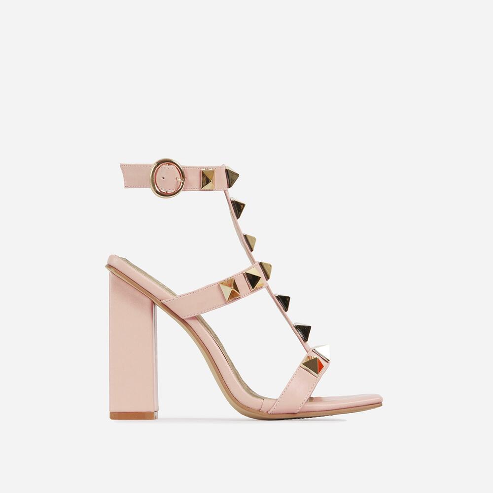 Sophisticated Heels with a Clean Classic Look
