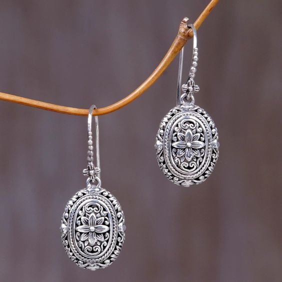 Rounded Flower Silver Earrings
