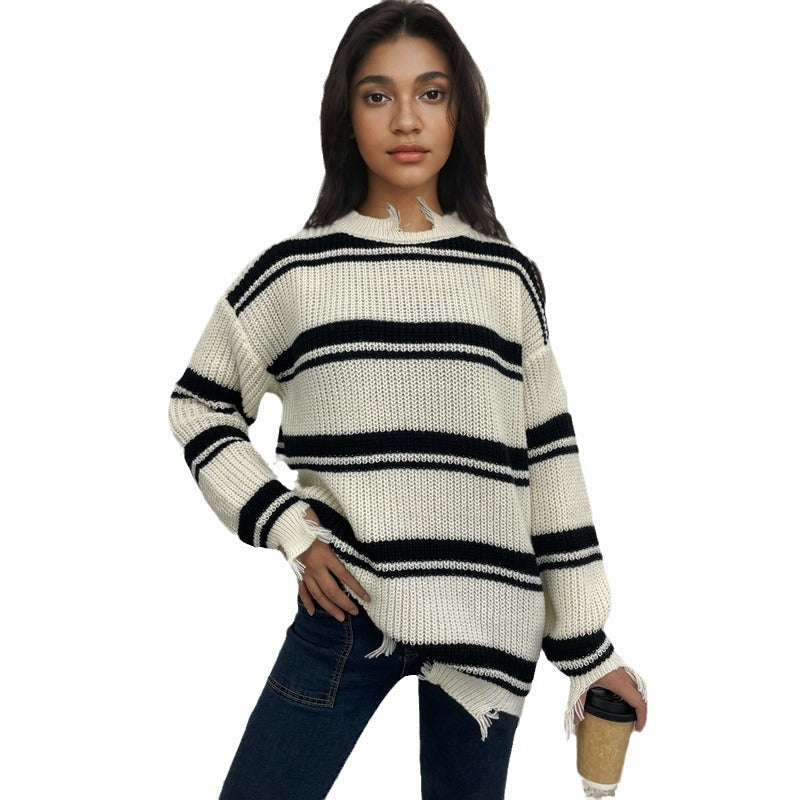 Elegantly Designed Pullover