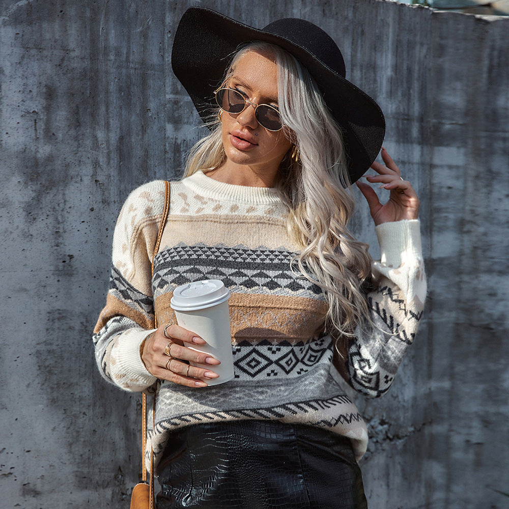 Elegantly Designed Pullover