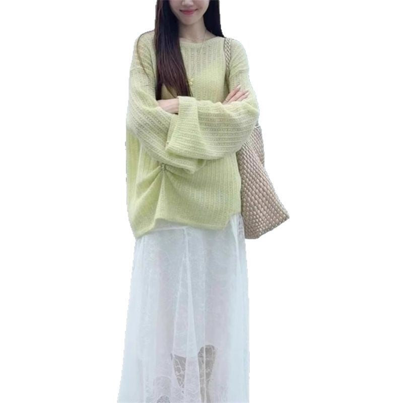 Elegantly Designed Pullover