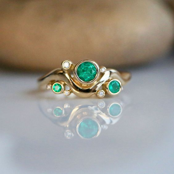 Inlaid Glass Green Ring