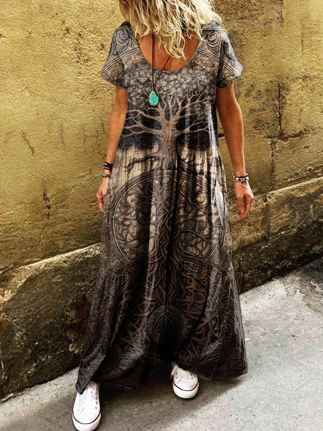 Timeless Vintage Style Dress