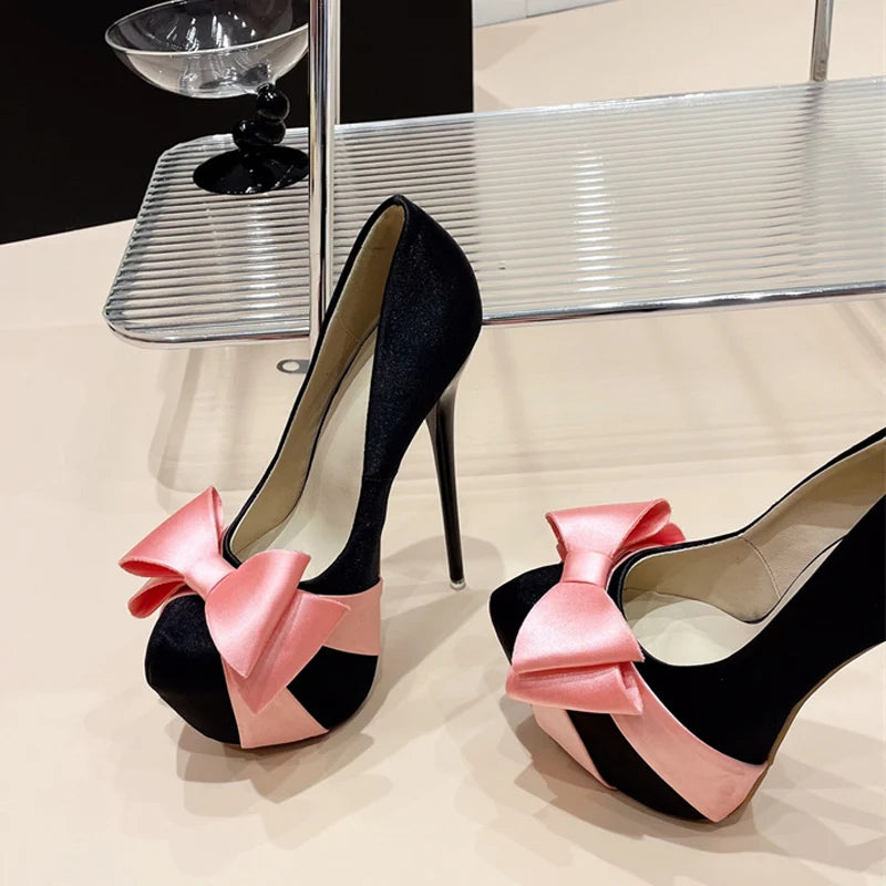 Classic Vintage Shoes with a Flattering Fit
