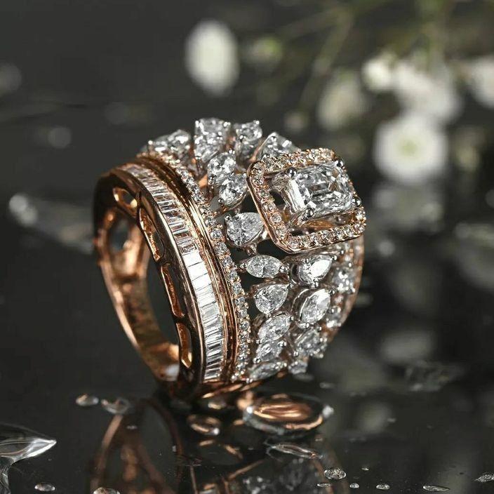 Sparkling Ring