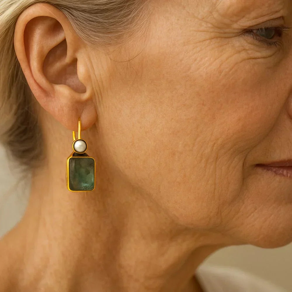 Green Stone Inlaid Pearl Earrings