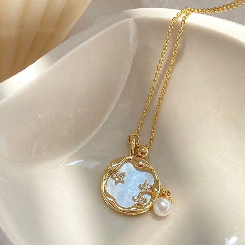Moonstone With Pearl Necklace in Gold