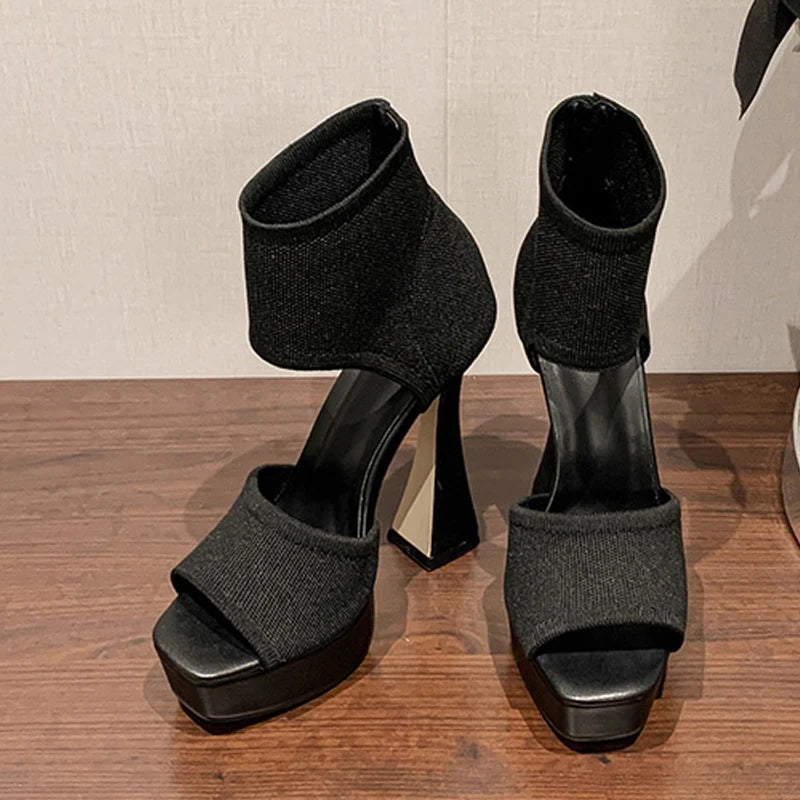 Polished Heels with an Effortless Classic Look