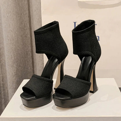 Polished Heels with an Effortless Classic Look