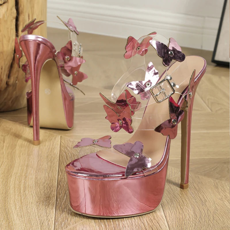 Well Tailored Sandals with a Graceful Silhouette