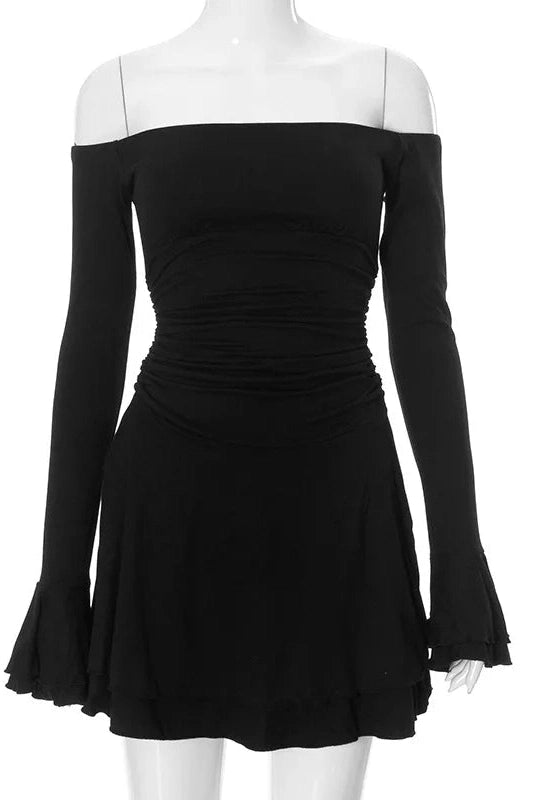 Effortlessly Elegant Dress with a Timeless Design