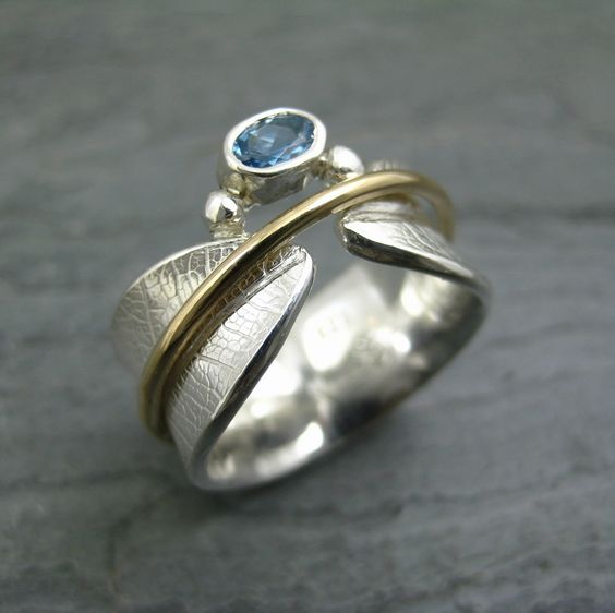 Leaf Spinner Ring With Aquamarine