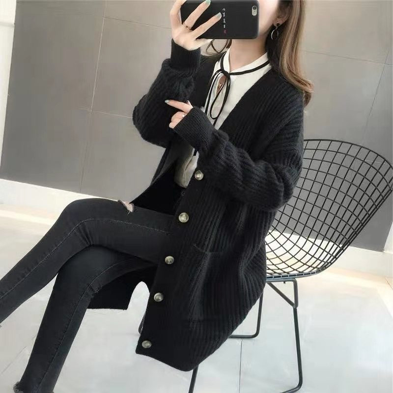 Elegantly Designed Cardigan