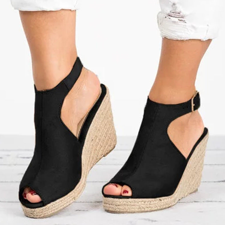 Chic Orthopedic Sandals with Unique Design