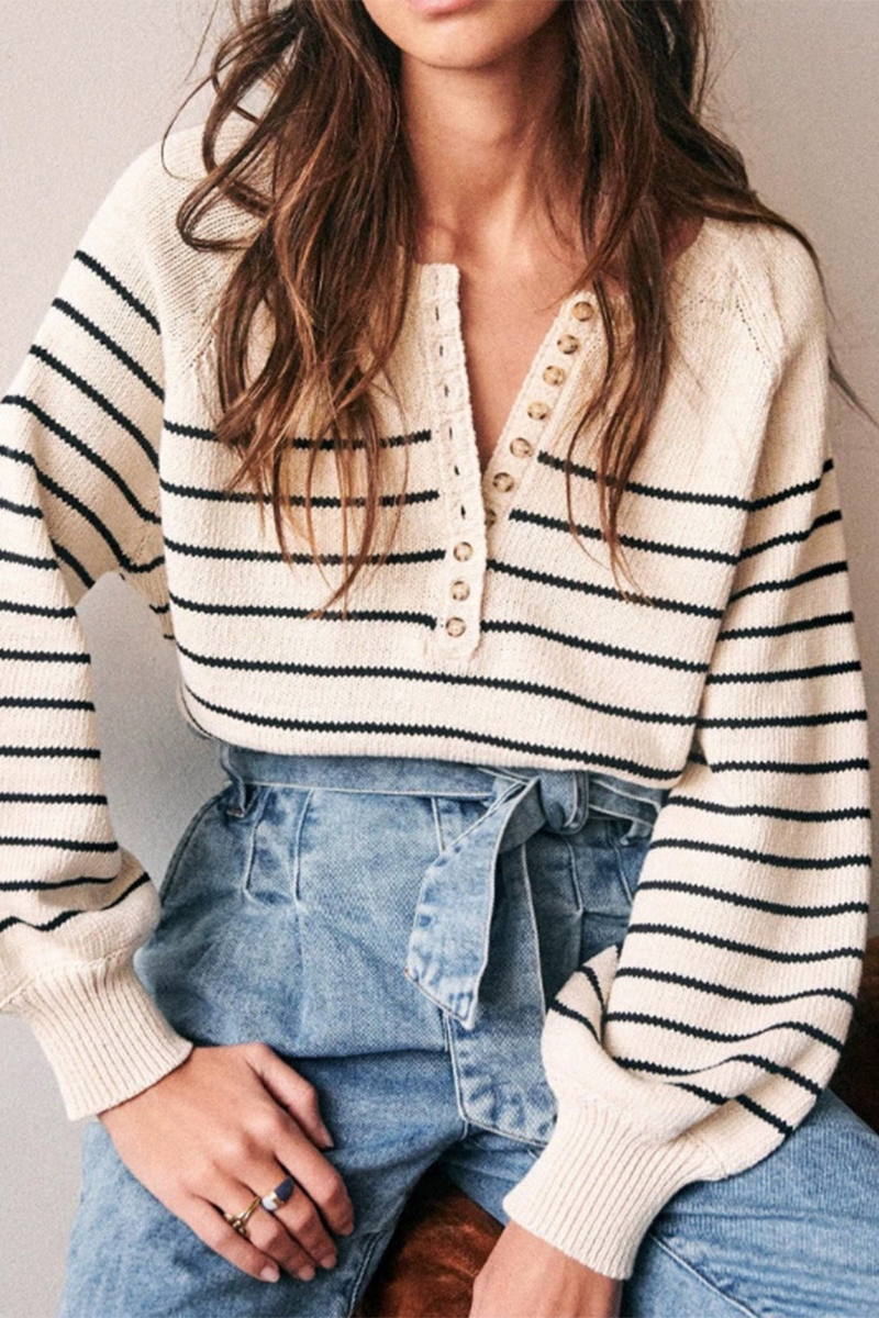 Stripe Buckle Weave Contrast O Neck Tops