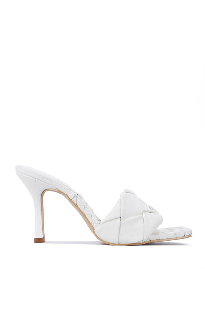 Well Tailored Heels with a Graceful Silhouette