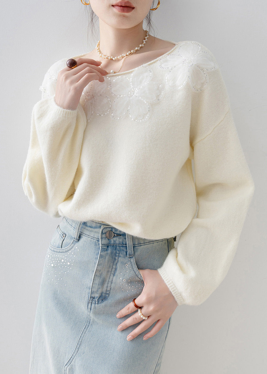 New White O Neck Sequins Knitted Tops Spring