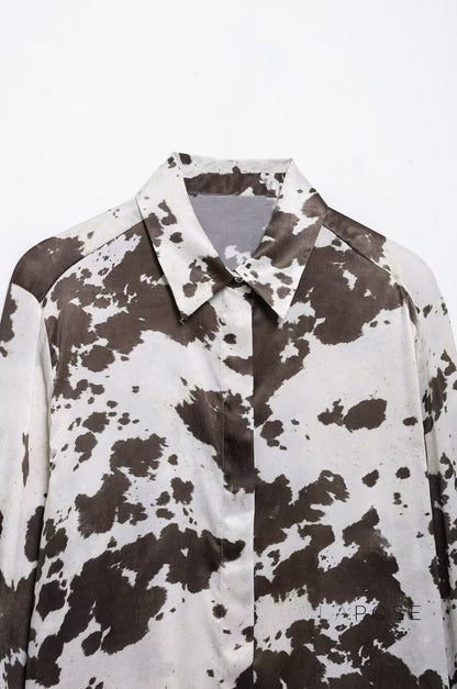 Effortlessly Elegant Shirt with a Timeless Design