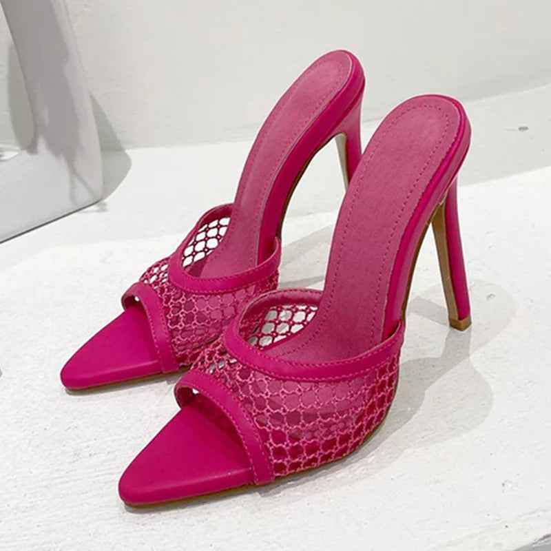 Polished Heels with an Effortless Classic Look
