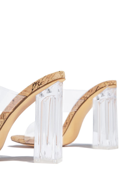 Effortlessly Elegant Heels with a Timeless Design