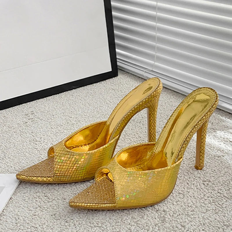 Classic Vintage & Enduringly Stylish Heels