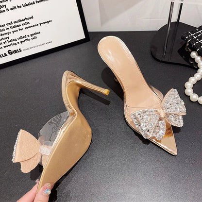 Classic Vintage Heels with a Flattering Fit