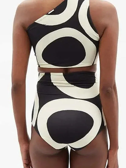 Elegantly Designed Garment