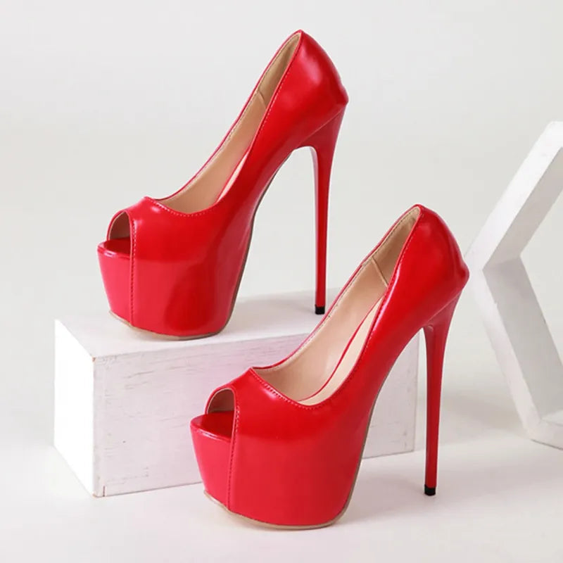 Classic Vintage Heels with a Flattering Fit