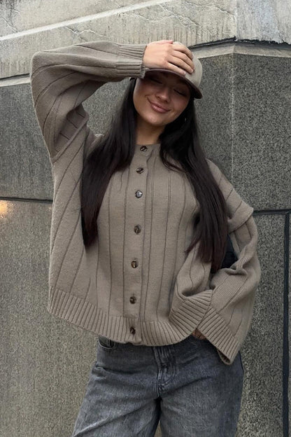 Timeless Vintage Style Cardigan