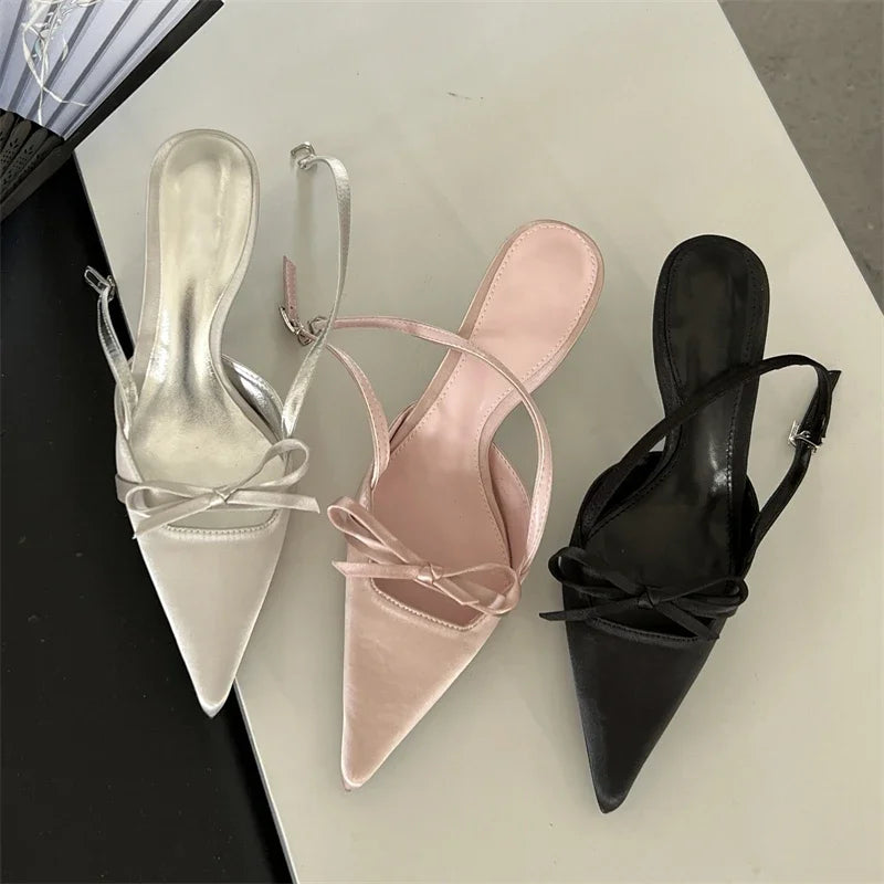 Classic Vintage Heels with a Flattering Fit