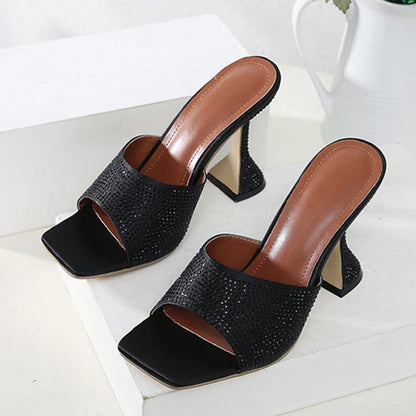 Classic Vintage Heels with a Flattering Fit