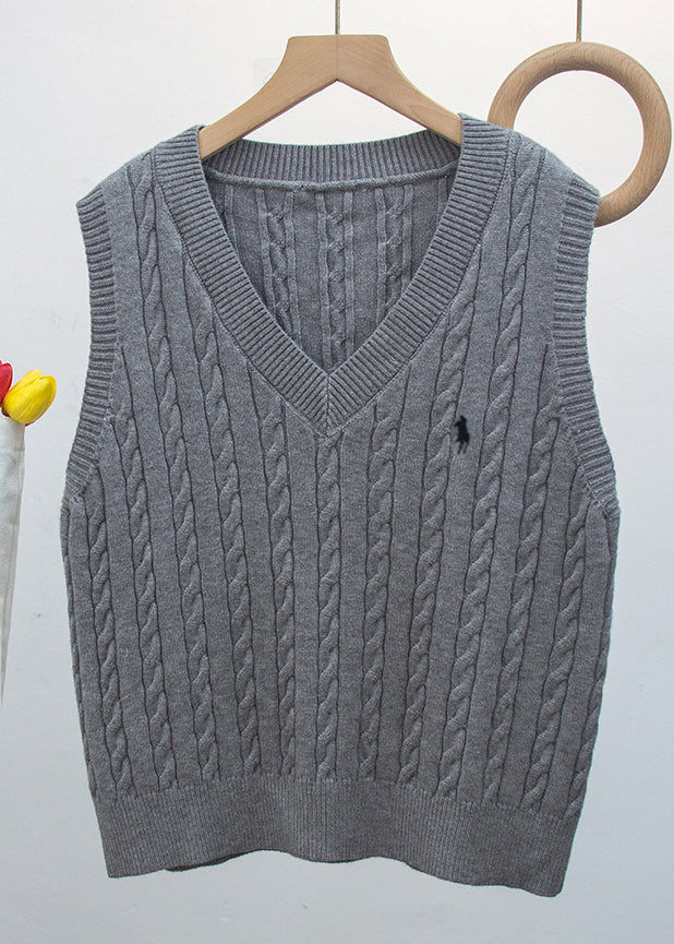 White V Neck Embroideried Knit Vest Sleeveless