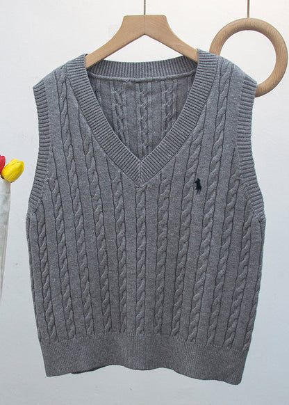 White V Neck Embroideried Knit Vest Sleeveless