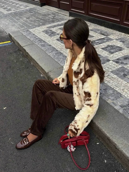 Classic Vintage & Enduringly Stylish Coat