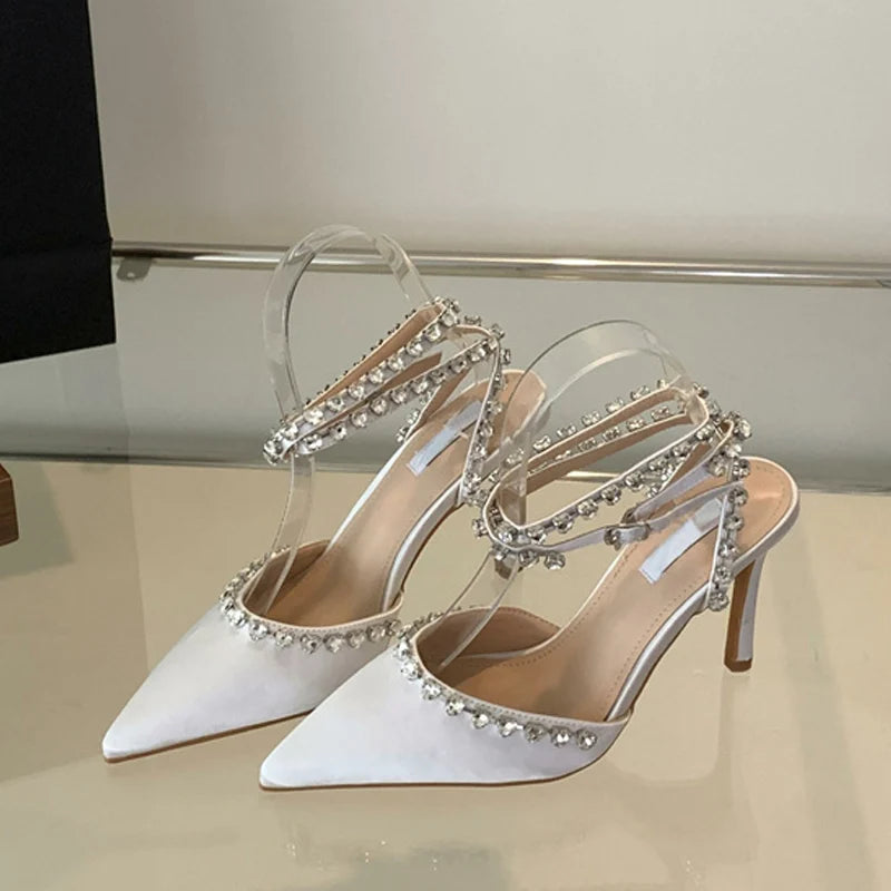 Classic Vintage Heels with a Flattering Fit