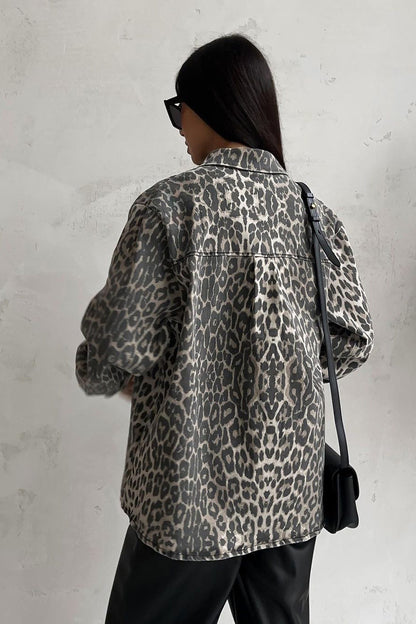 Gracefully Designed Blouse