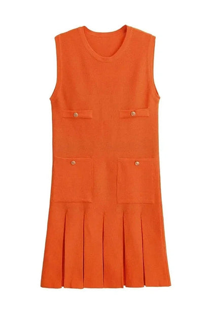 Well Tailored Dress with a Graceful Silhouette