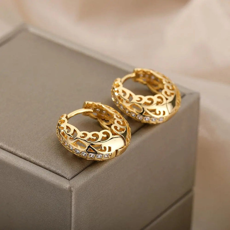 Minimalist Mandala Earrings in Gold.