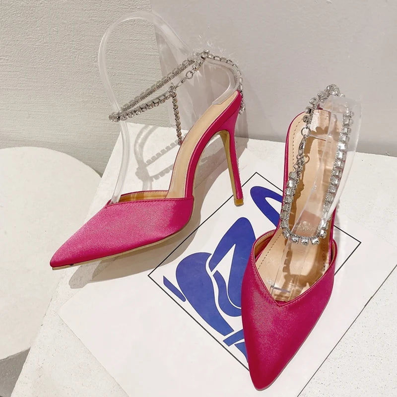 Well Tailored Heels with a Graceful Silhouette