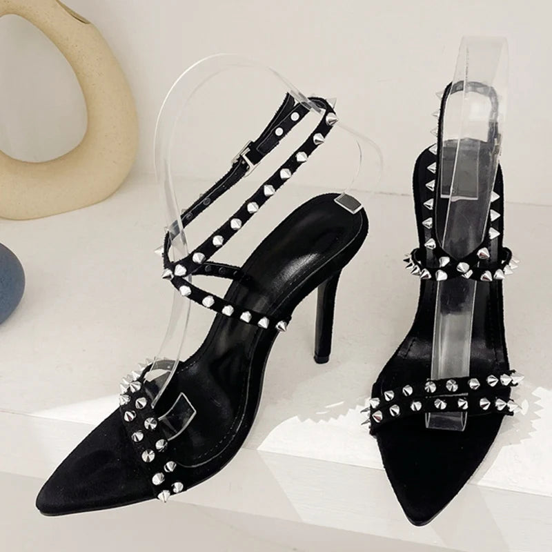 Classic Vintage & Enduringly Stylish Sandals
