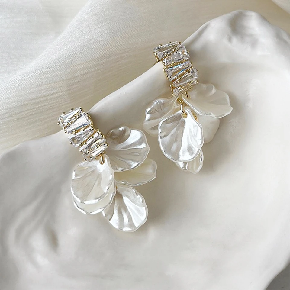 White Petal Zirconia Earrings
