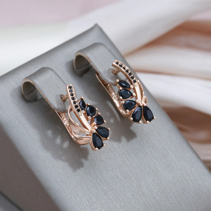 Black Crystals Earrings