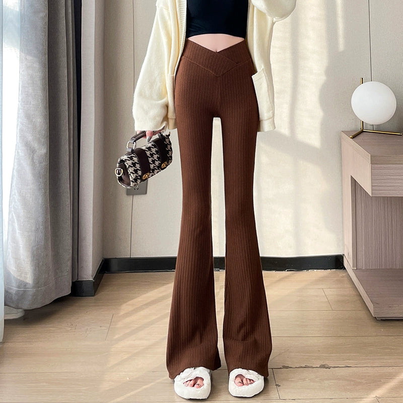 Sophisticated Pants with a Clean Classic Look