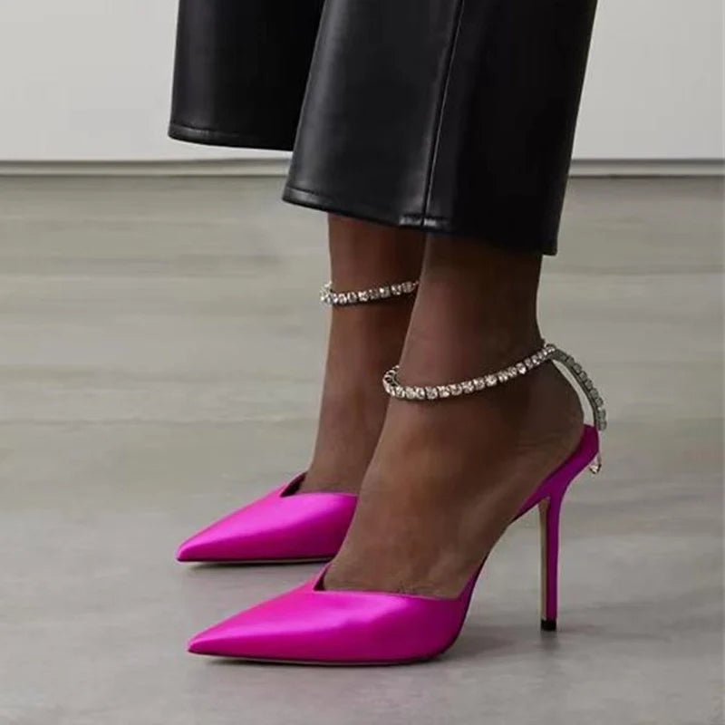 Well Tailored Heels with a Graceful Silhouette