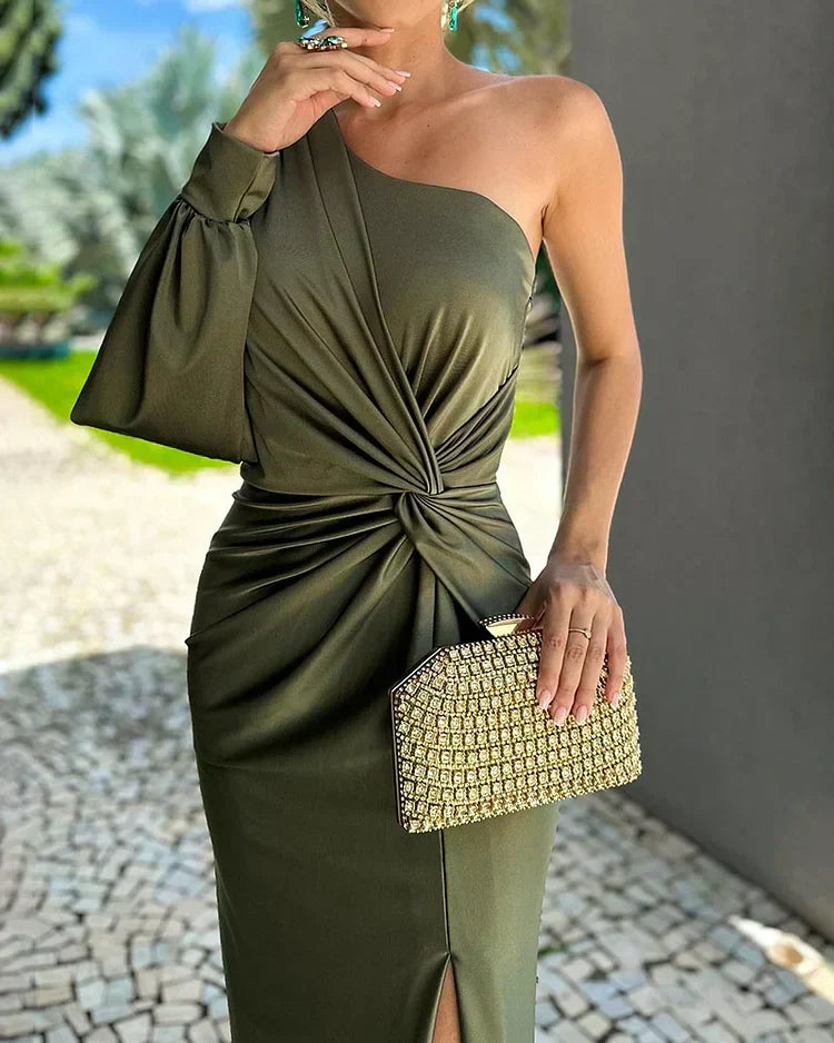 Timeless Vintage Style Garment